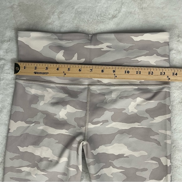 Athleta Women's Elation Camo 7/8 Tight Legging in Taupe Camo - Picture 7 of 16